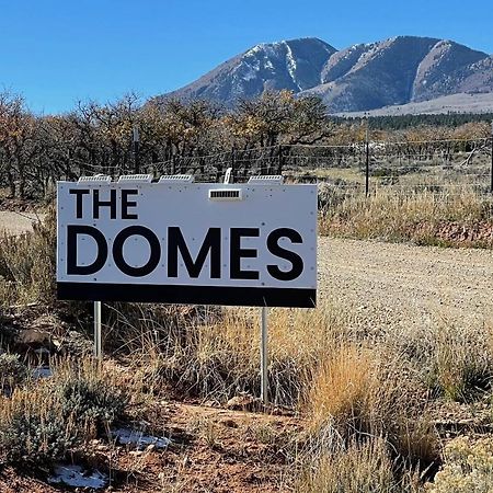 Canyon Rim Domes - A Luxury Glamping Experience!! 蒙蒂塞洛 外观 照片