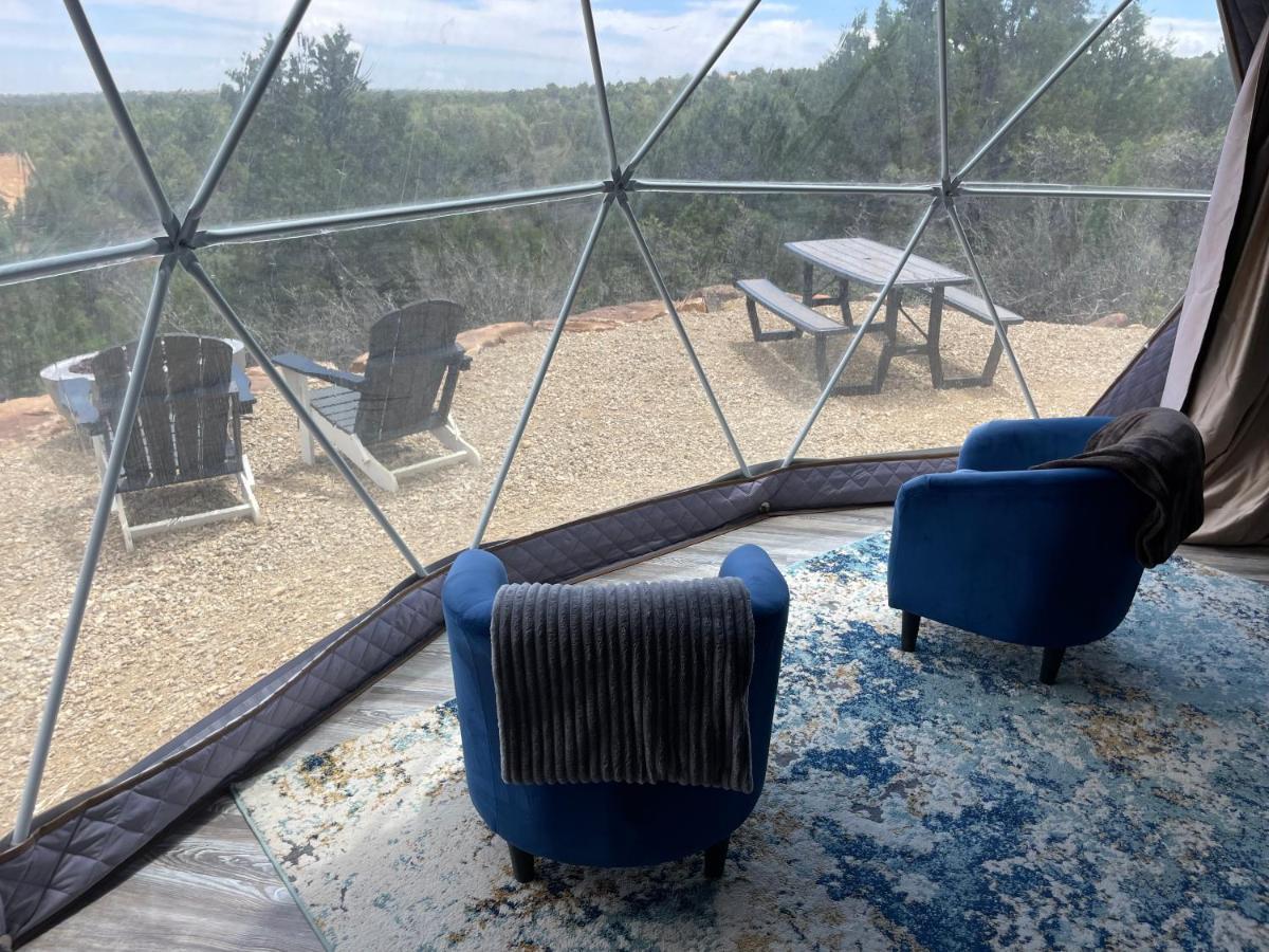 Canyon Rim Domes - A Luxury Glamping Experience!! 蒙蒂塞洛 外观 照片
